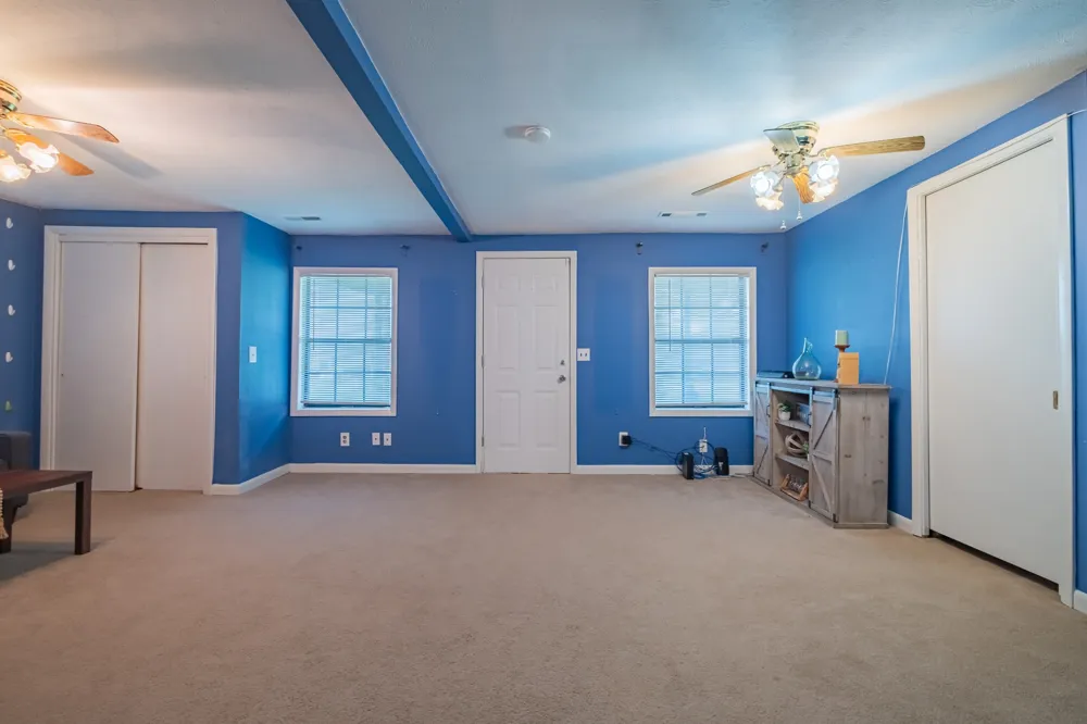 6211 Woodbury Hwy Manchester, TN 37355
