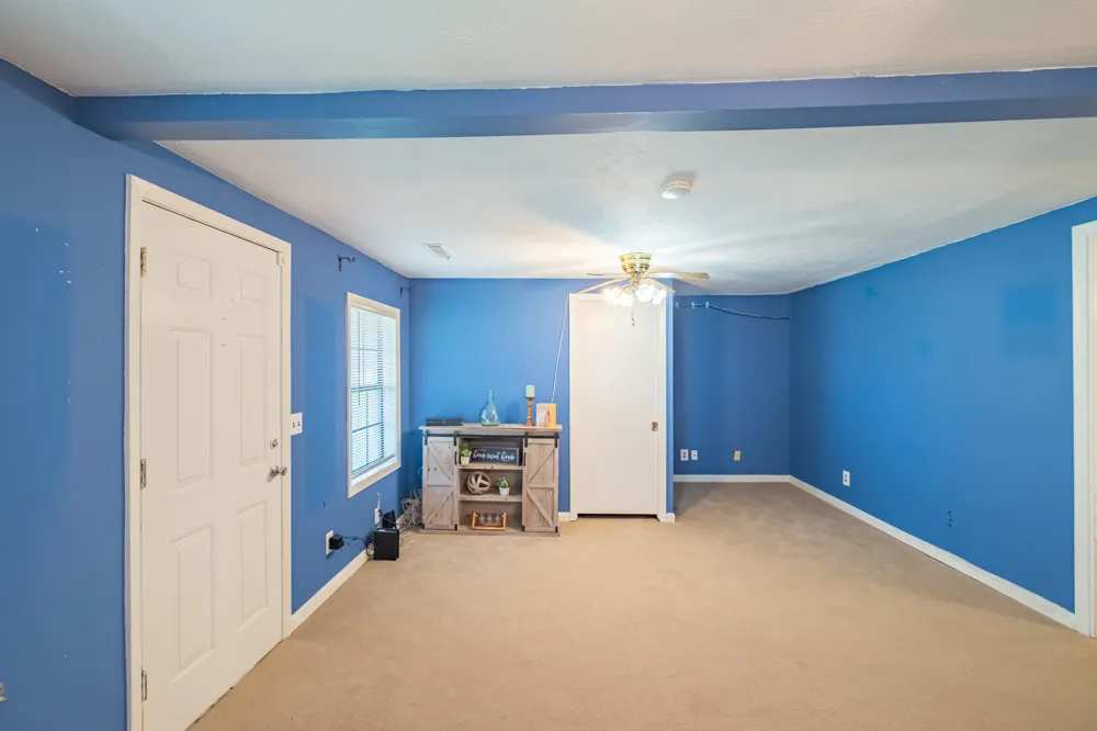 6211 Woodbury Hwy Manchester, TN 37355