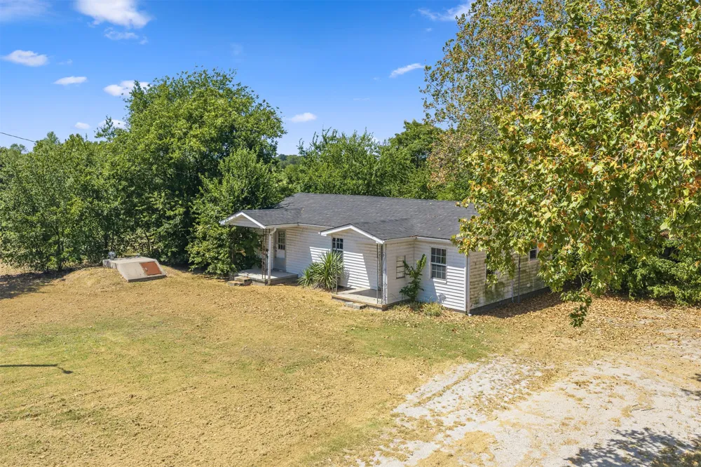 226 Happy Trails Road Ardmore, OK 73401