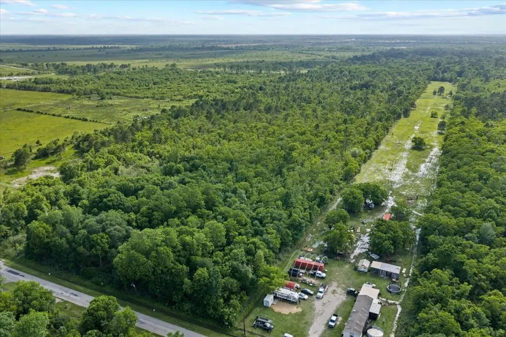 County Road 182 Liberty, TX 77575