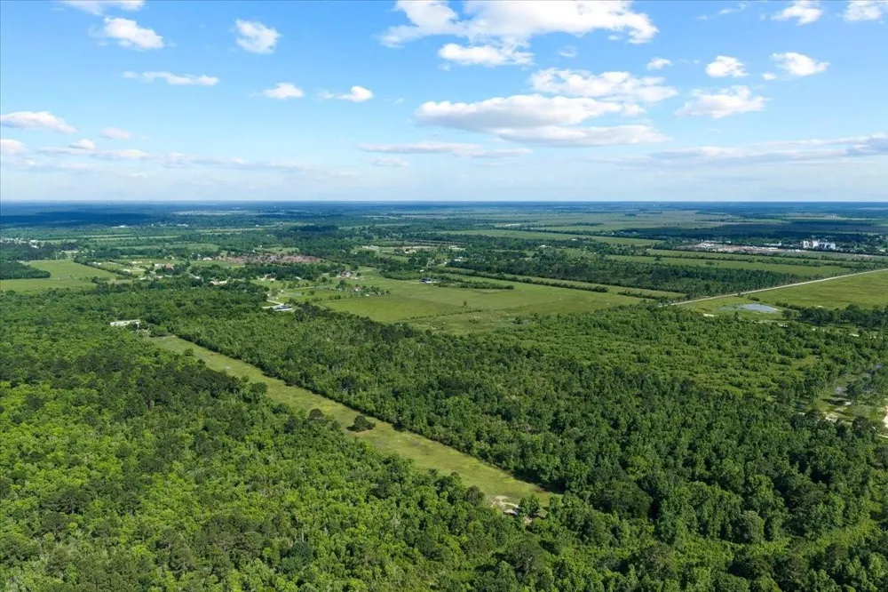 County Road 182 Liberty, TX 77575