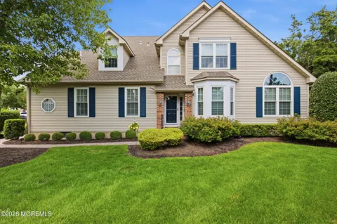 12 Courtyard Lane