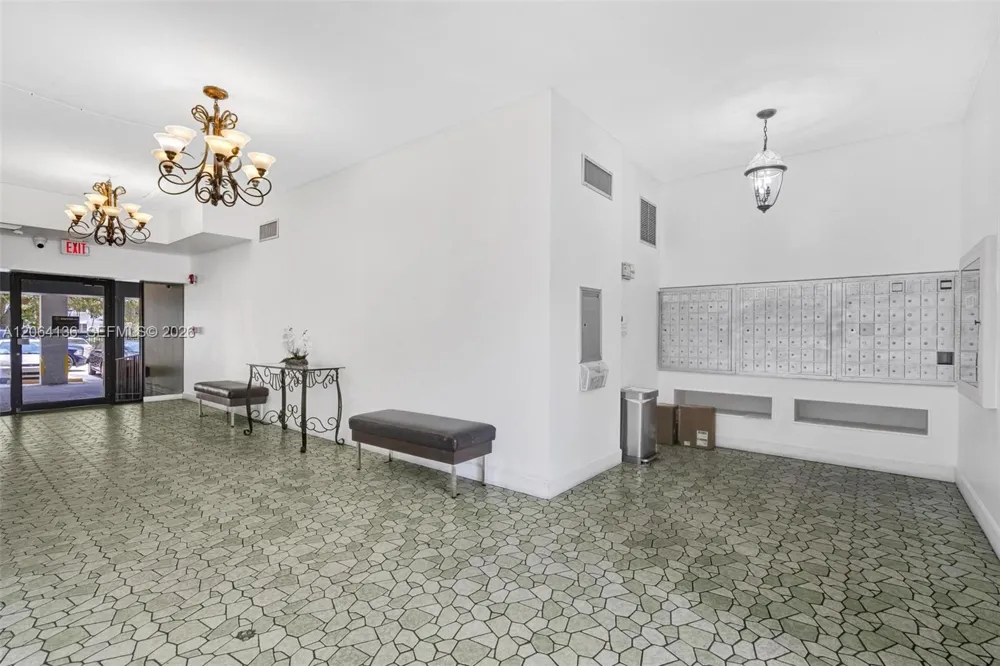 1465 NE 123rd St #416 North Miami, FL 33161
