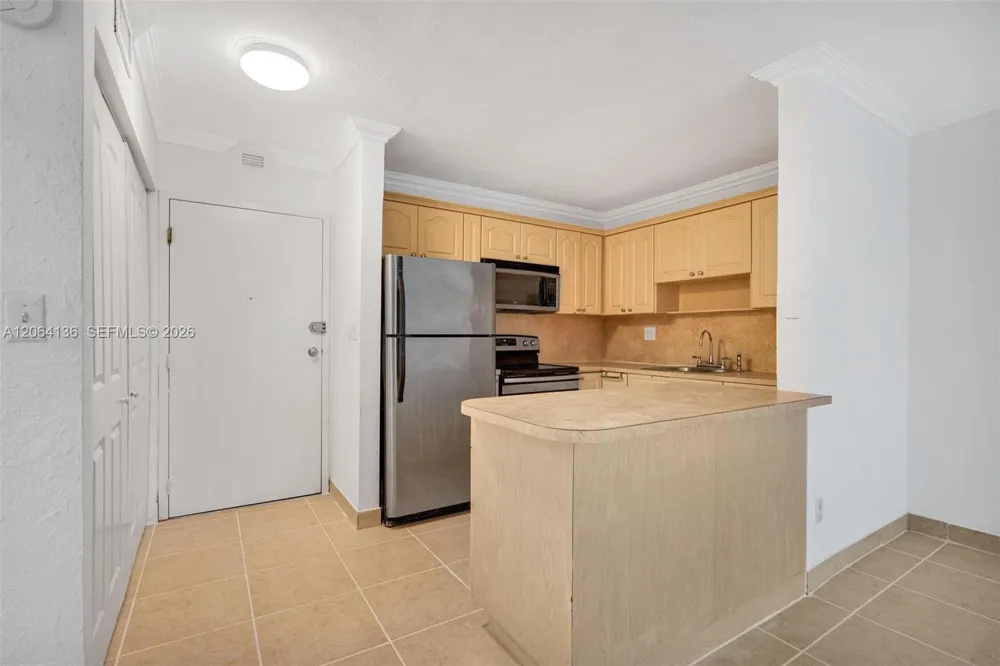 1465 NE 123rd St #416 North Miami, FL 33161