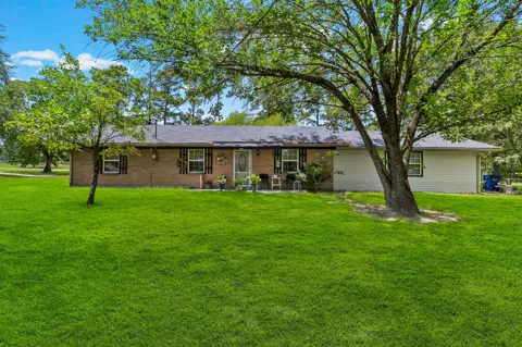 401 Dogwood Circle