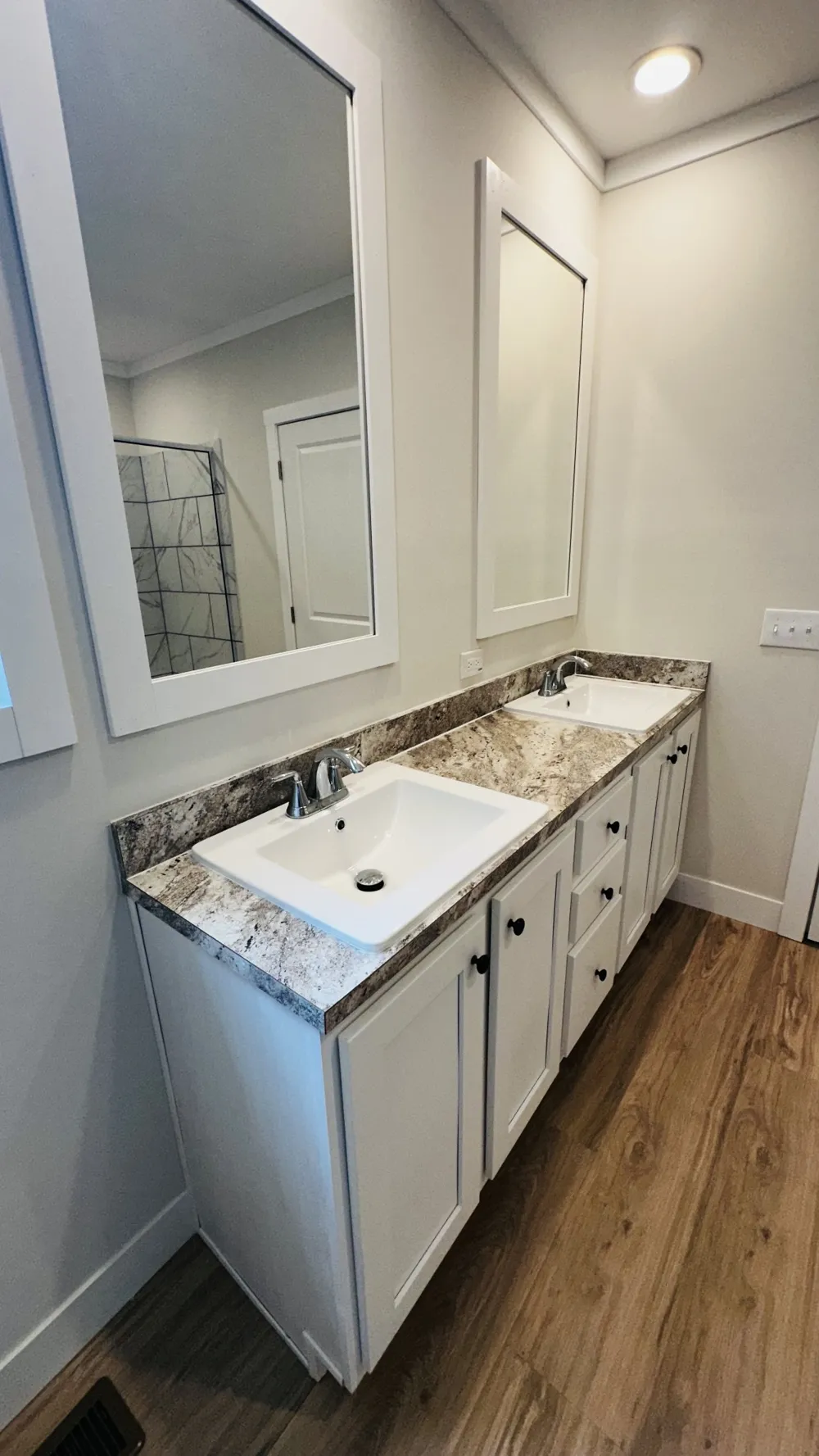 2127 N Royal St Jackson, TN 38305