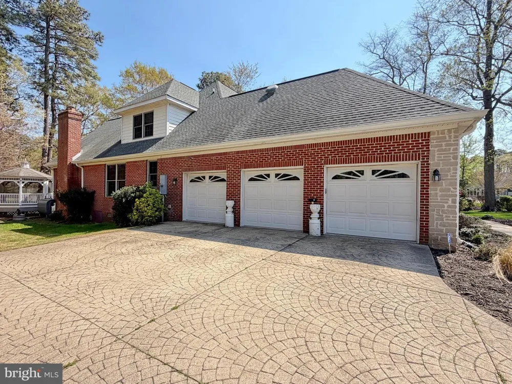 15119 BEACON HILL CIRCLE Swan Point, MD 20645
