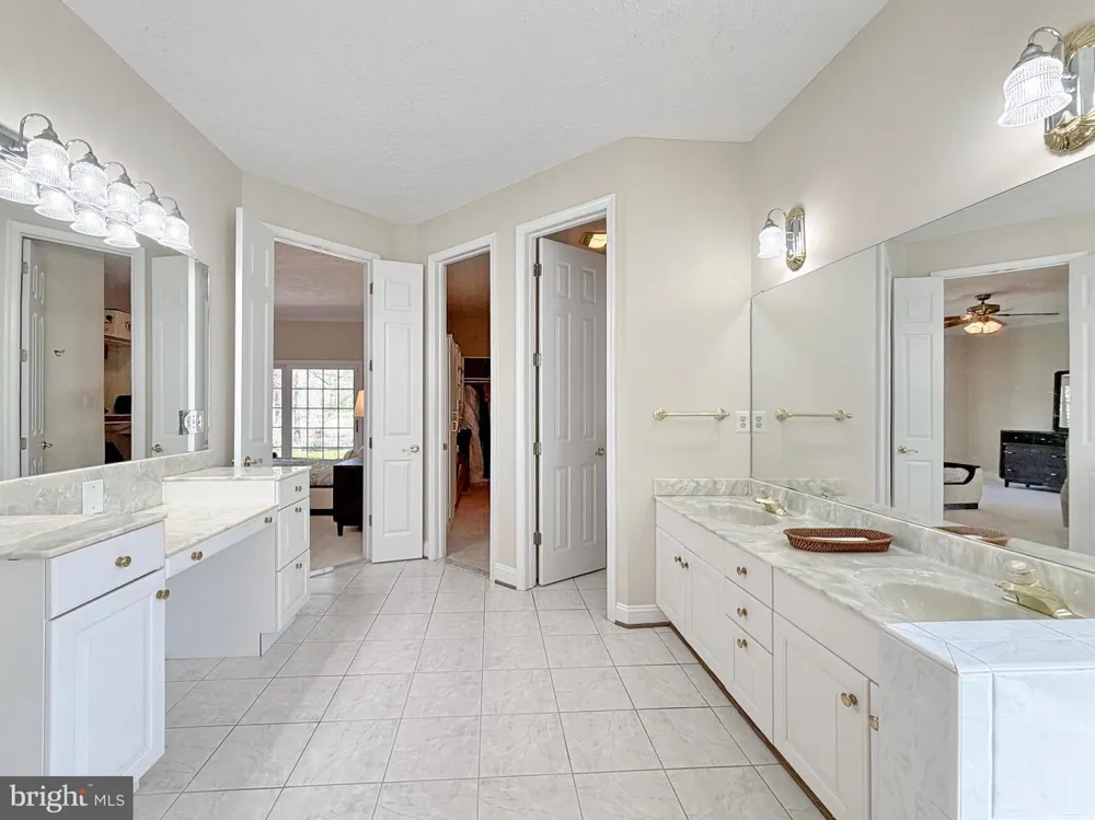 15119 BEACON HILL CIRCLE Swan Point, MD 20645