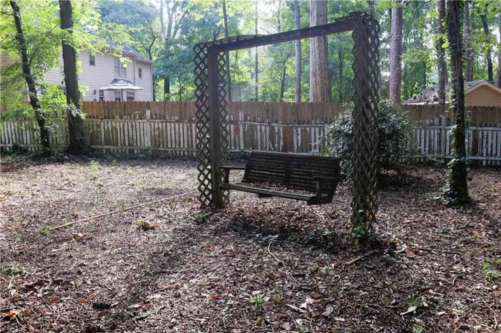 220 Creekwood Trail Fayetteville, GA 30214