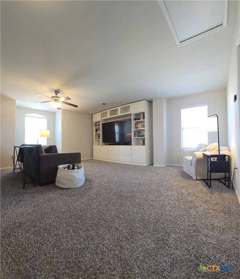 129 Diamondback Cove Buda, TX 78610
