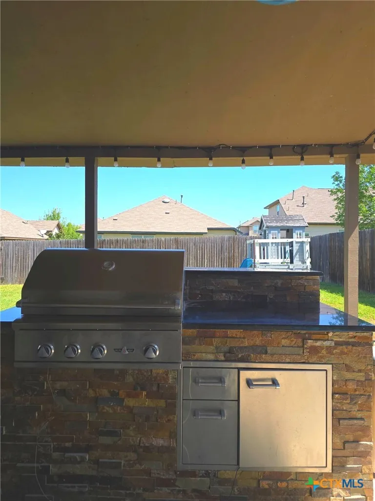 129 Diamondback Cove Buda, TX 78610