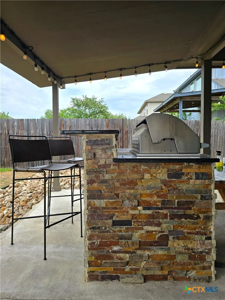 129 Diamondback Cove Buda, TX 78610
