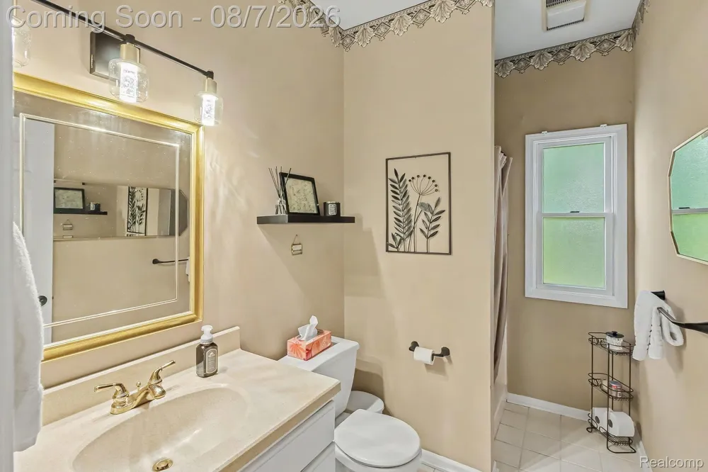 10654 W Braemar Rose Township, MI 48442