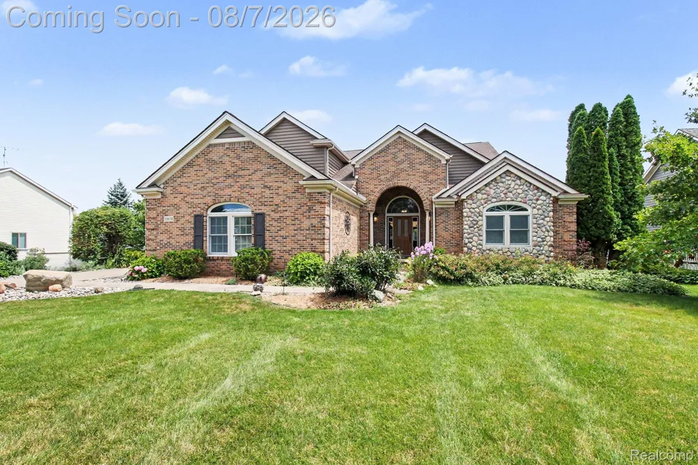 10654 W Braemar Rose Township, MI 48442
