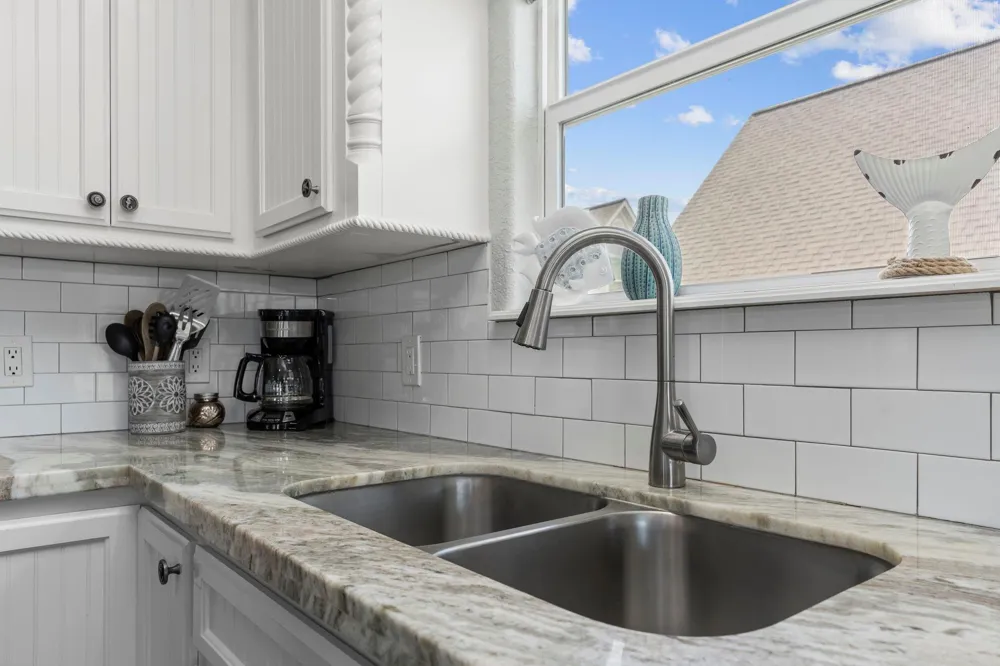203 Sandpebble Place Surfside Beach, TX 77541