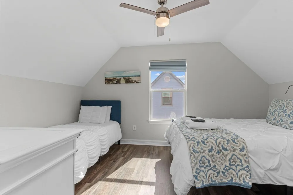 203 Sandpebble Place Surfside Beach, TX 77541