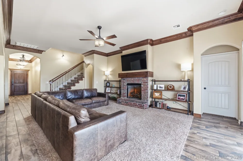 14455 66th Avenue E Collinsville, OK 74021