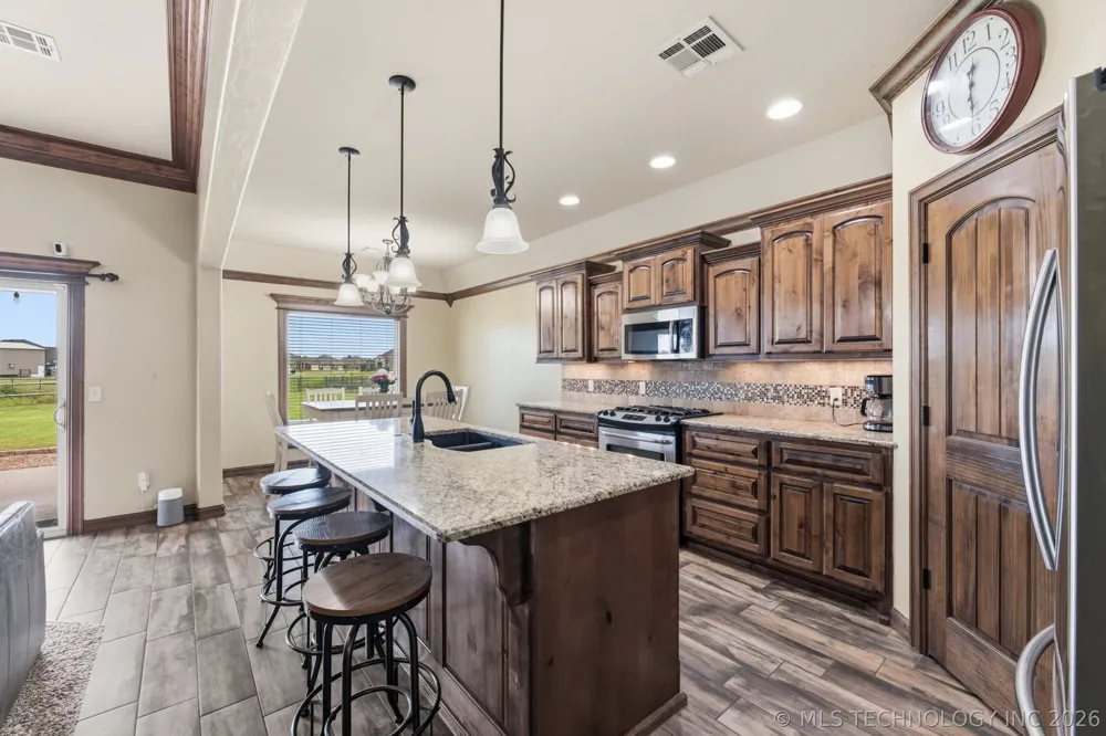 14455 66th Avenue E Collinsville, OK 74021