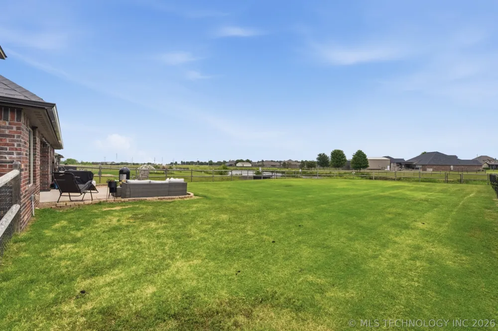 14455 66th Avenue E Collinsville, OK 74021