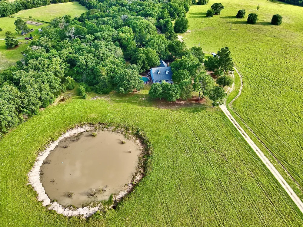 2142 LCR 758 Thornton, TX 76687