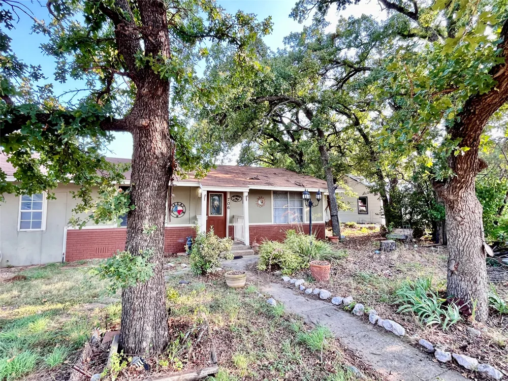 706 Early Blvd Early, TX 76802