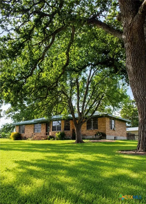 134 Private Road 1006