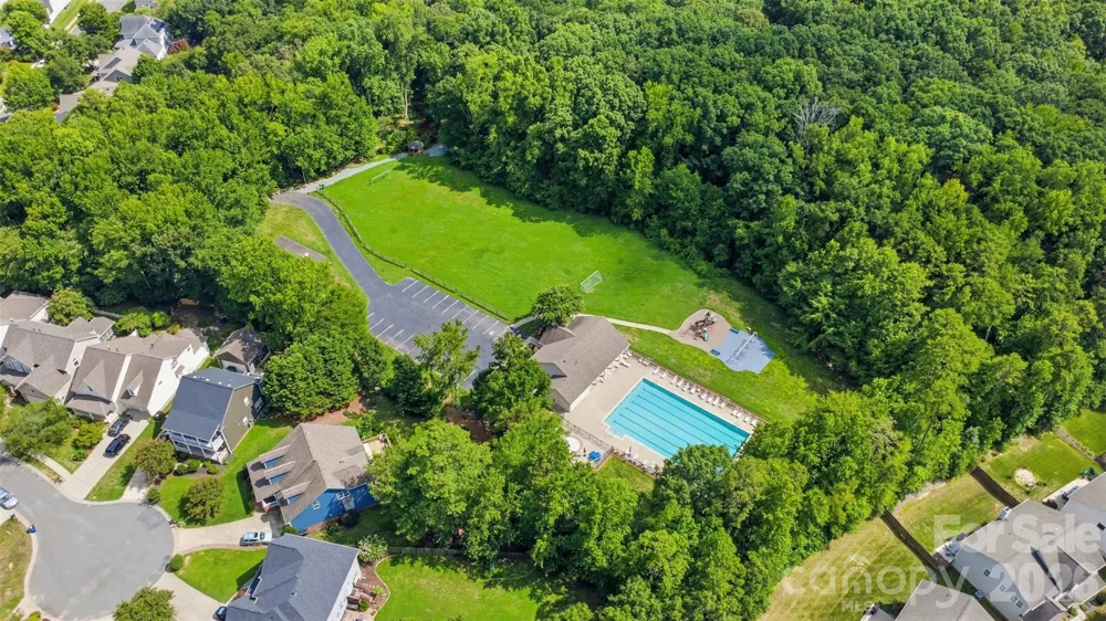 4140 Cedar Point Avenue Matthews, NC 28104