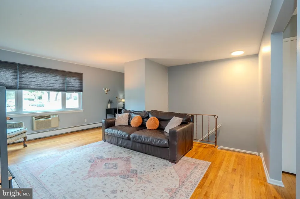 93 FOX ROAD #6B Edison, NJ 08817