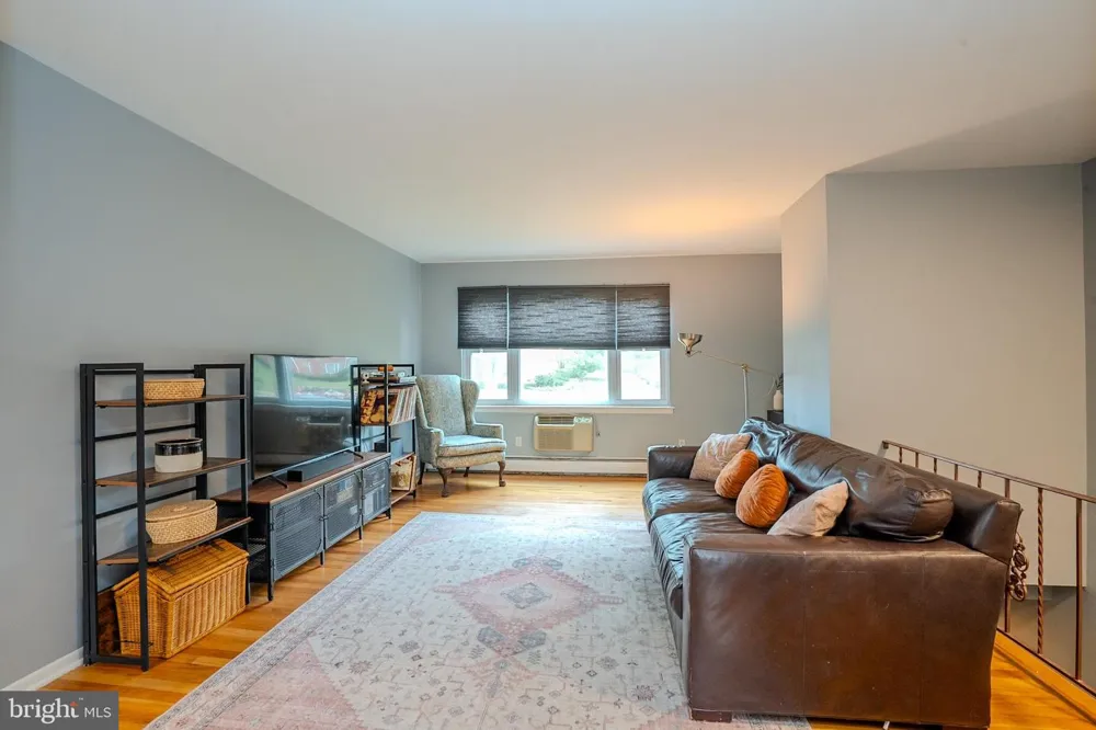 93 FOX ROAD #6B Edison, NJ 08817
