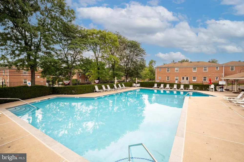 93 FOX ROAD #6B Edison, NJ 08817