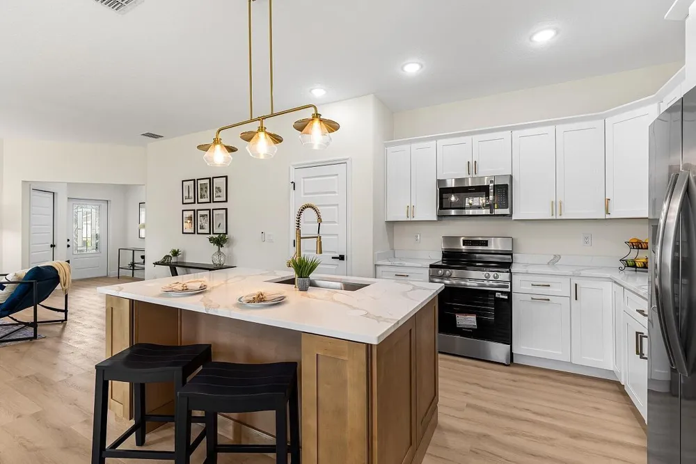 8236 104TH COURT Vero Beach, FL 32967