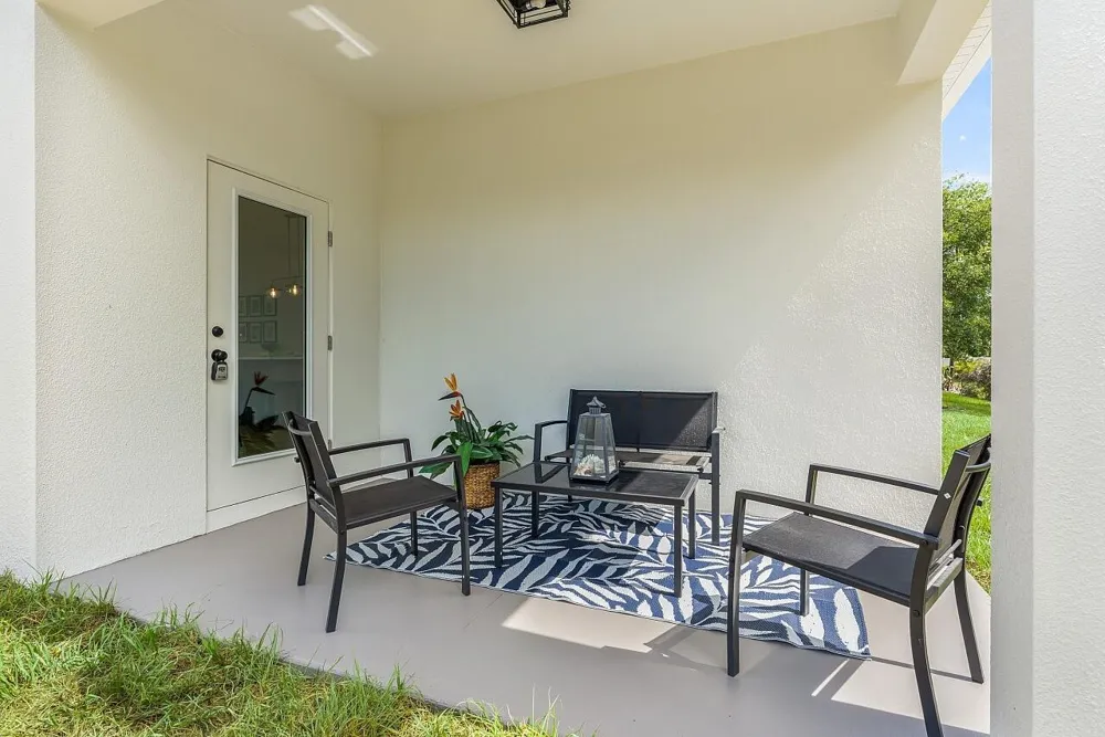 8236 104TH COURT Vero Beach, FL 32967