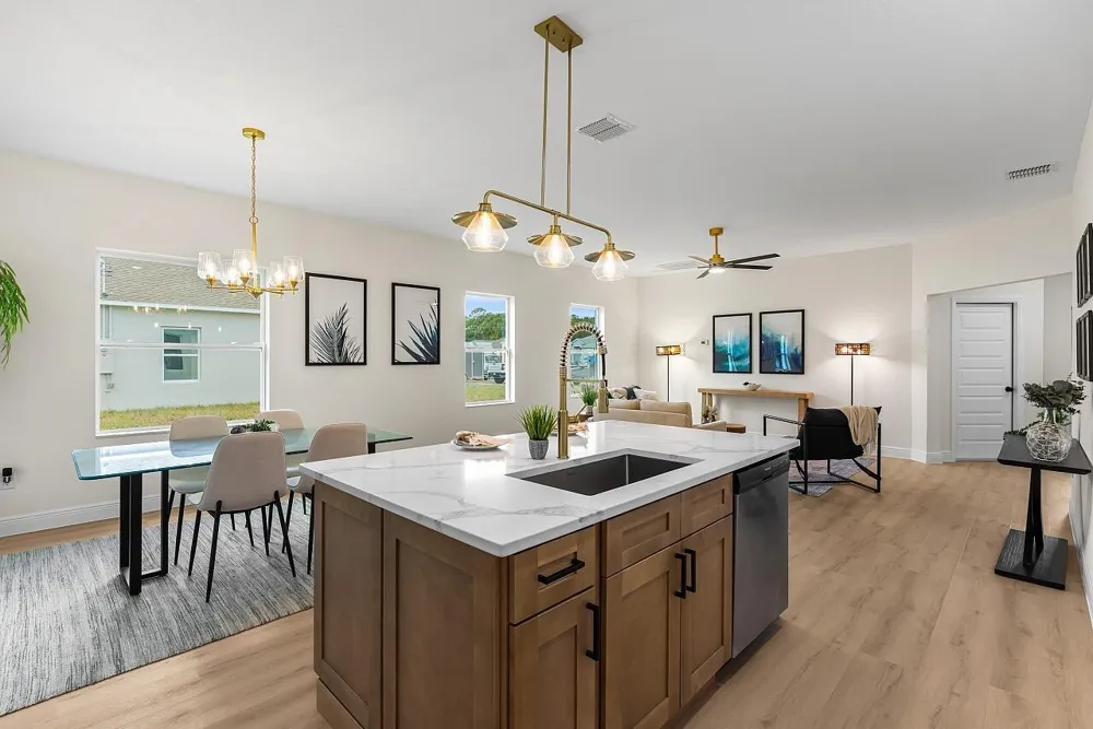 8236 104TH COURT Vero Beach, FL 32967