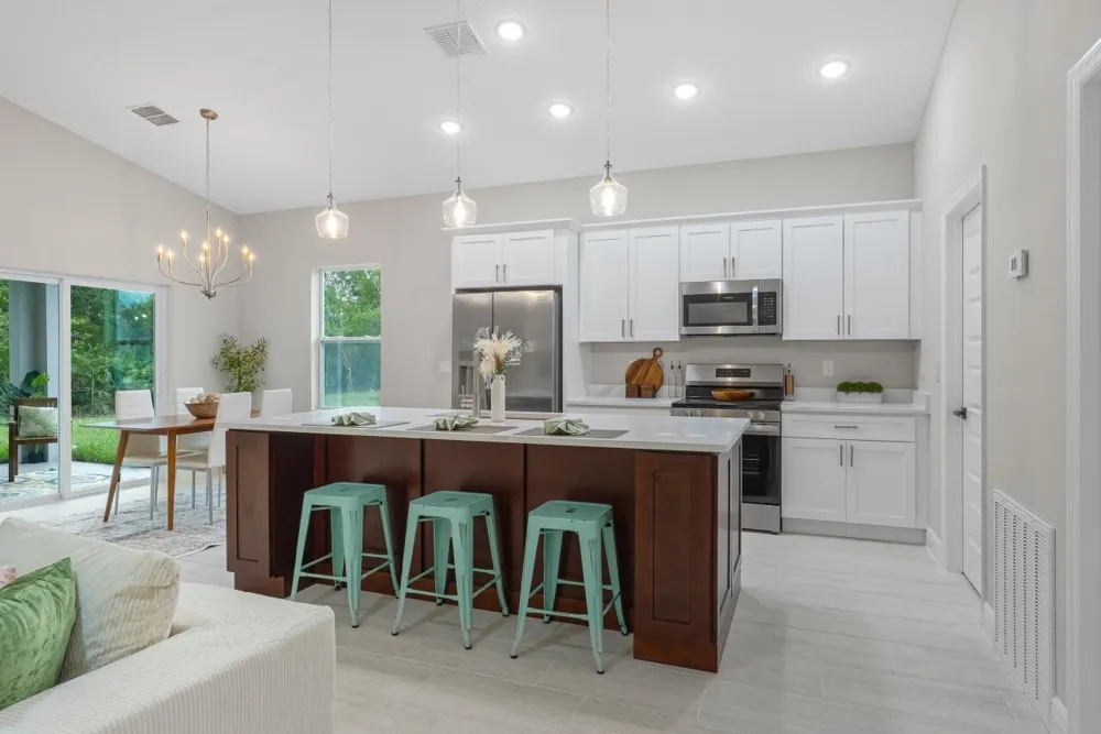 8226 104TH COURT Vero Beach, FL 32967