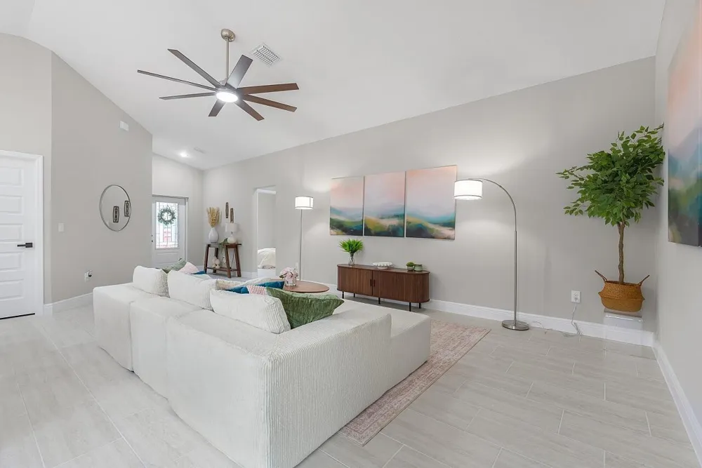 8226 104TH COURT Vero Beach, FL 32967