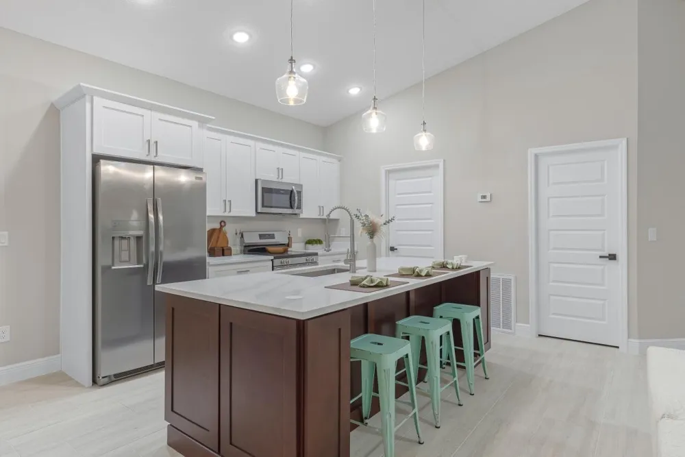 8226 104TH COURT Vero Beach, FL 32967