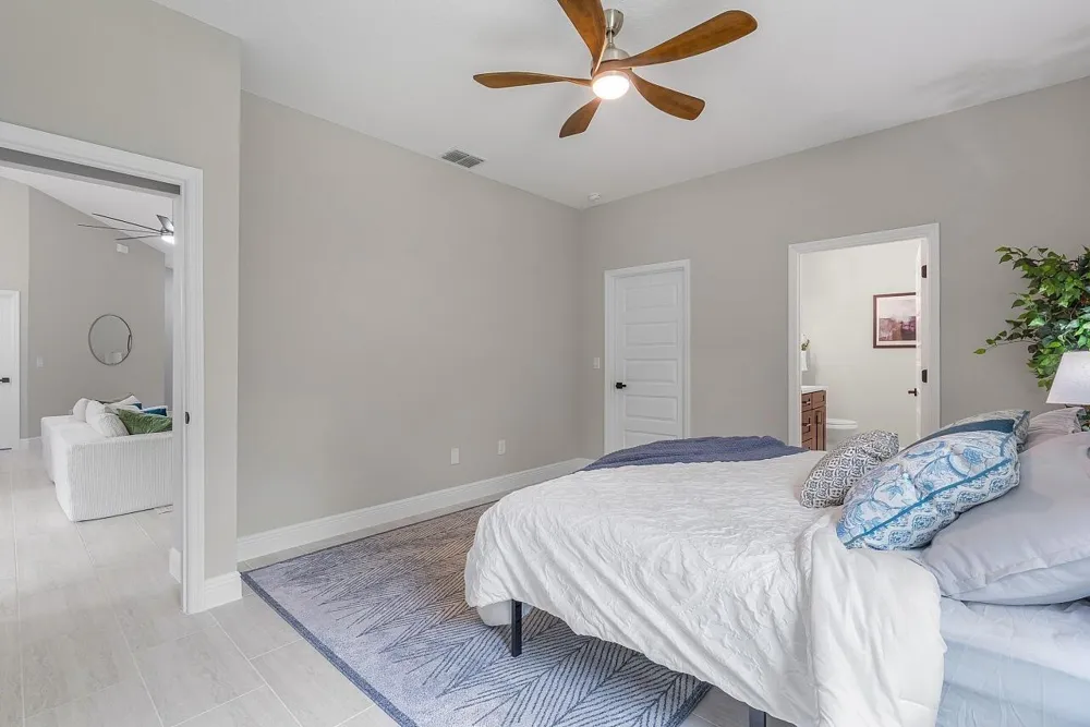 8226 104TH COURT Vero Beach, FL 32967