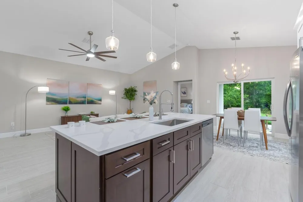8226 104TH COURT Vero Beach, FL 32967