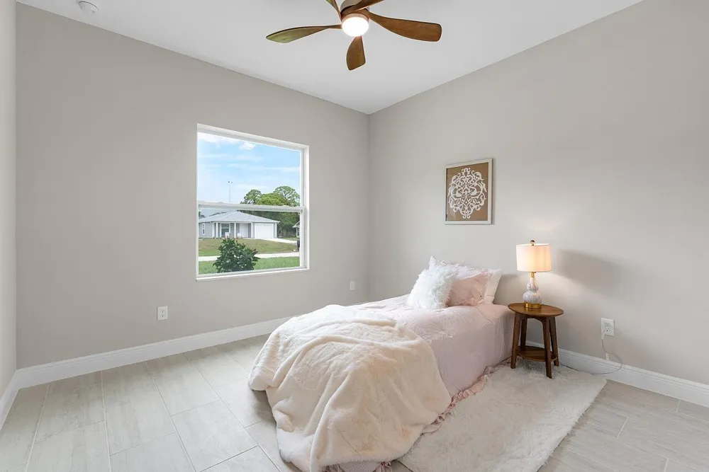 8226 104TH COURT Vero Beach, FL 32967