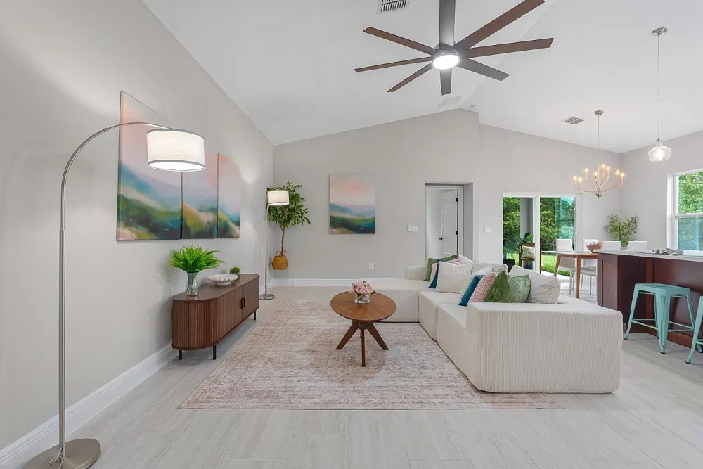 8226 104TH COURT Vero Beach, FL 32967