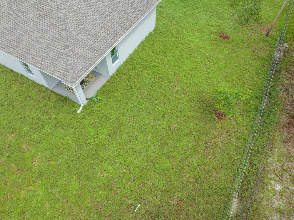 8226 104TH COURT Vero Beach, FL 32967