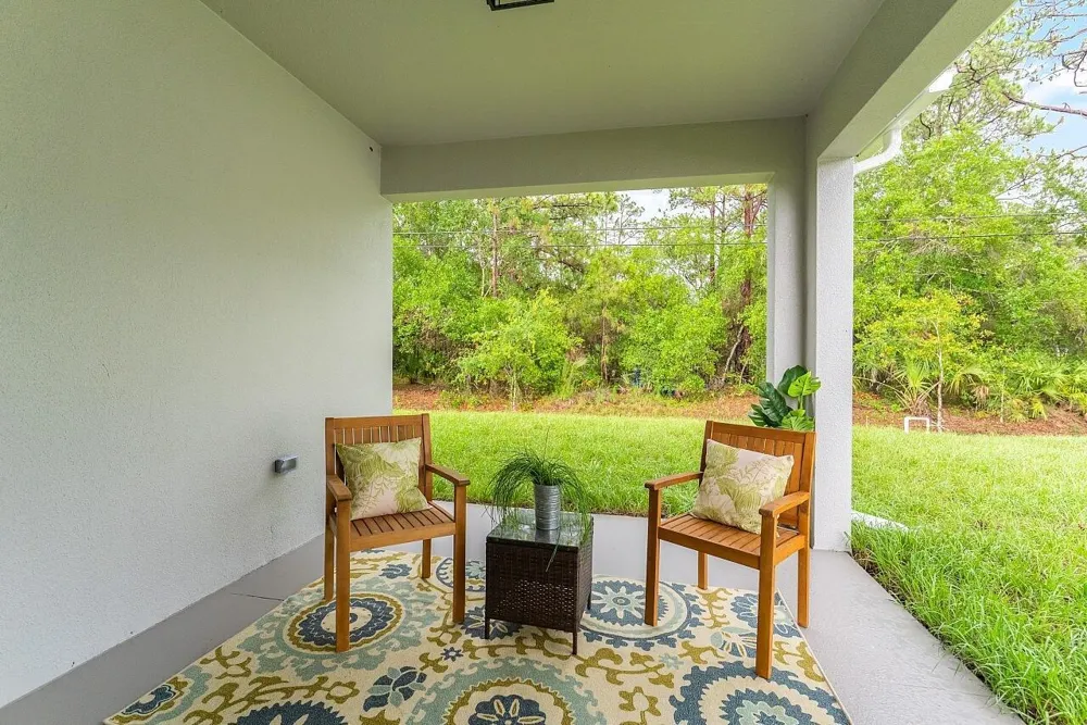 8226 104TH COURT Vero Beach, FL 32967