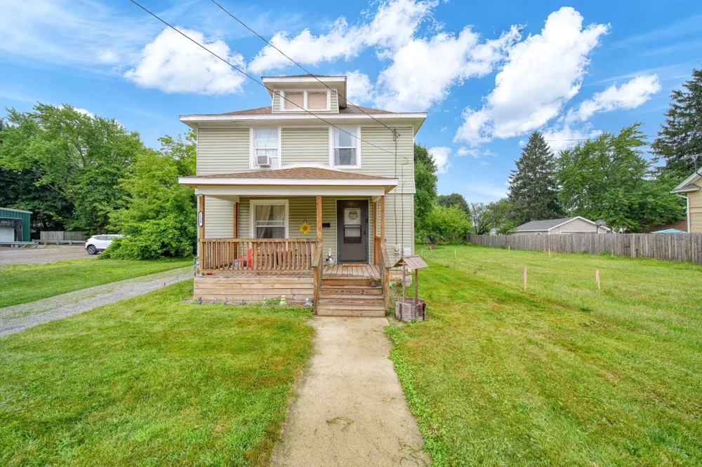 1136 Cooper Street Jackson, MI 49202