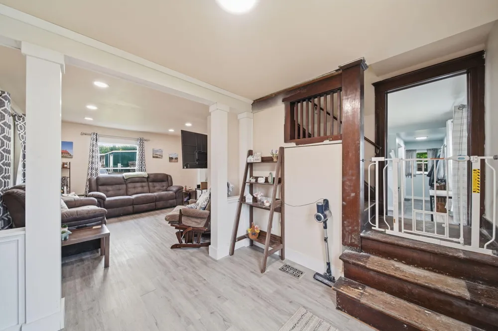 1136 Cooper Street Jackson, MI 49202