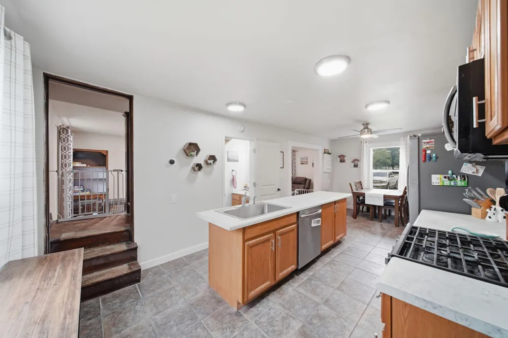 1136 Cooper Street Jackson, MI 49202