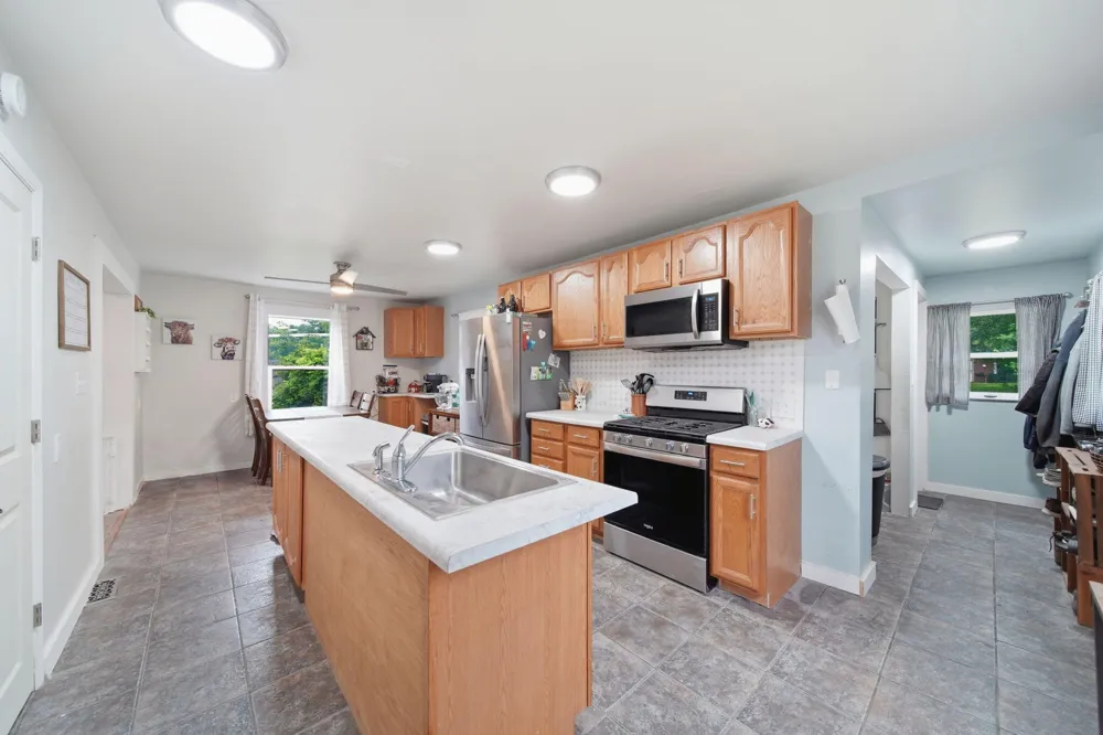 1136 Cooper Street Jackson, MI 49202