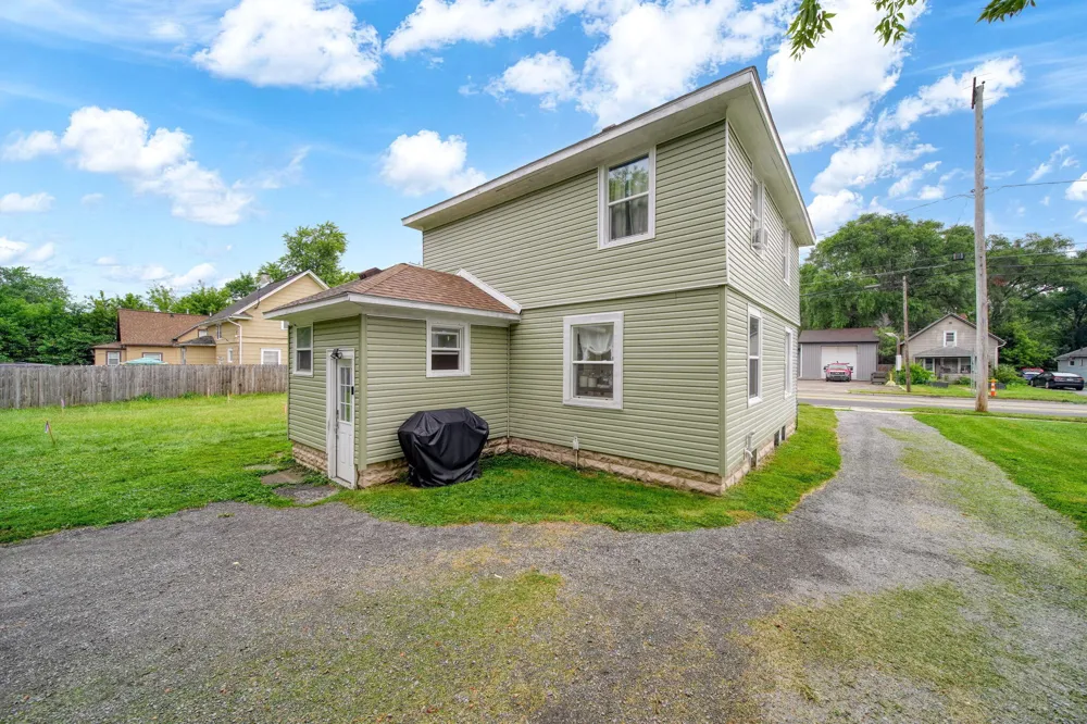 1136 Cooper Street Jackson, MI 49202