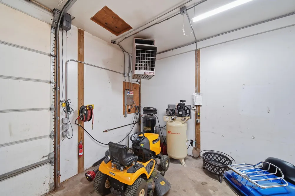 1136 Cooper Street Jackson, MI 49202