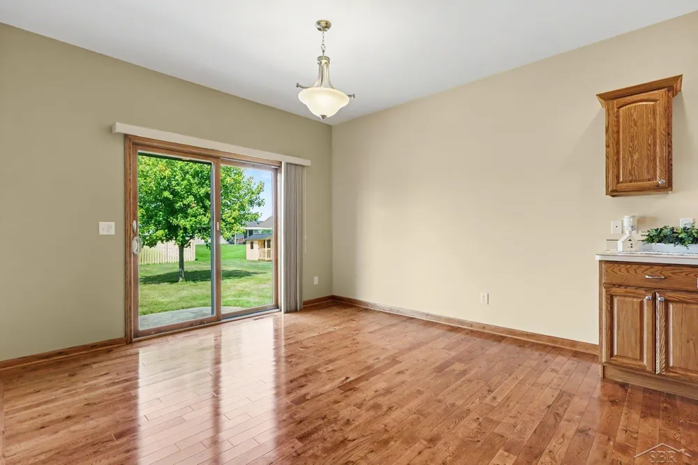 3647 Coachmans Ridge Drive Saginaw Charter Township, MI 48603