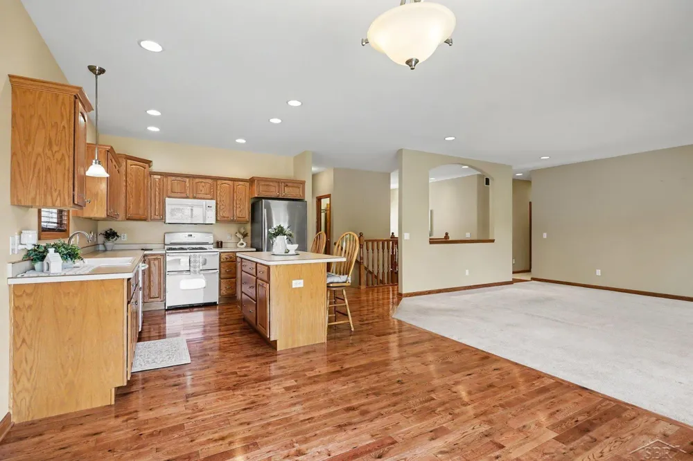 3647 Coachmans Ridge Drive Saginaw Charter Township, MI 48603